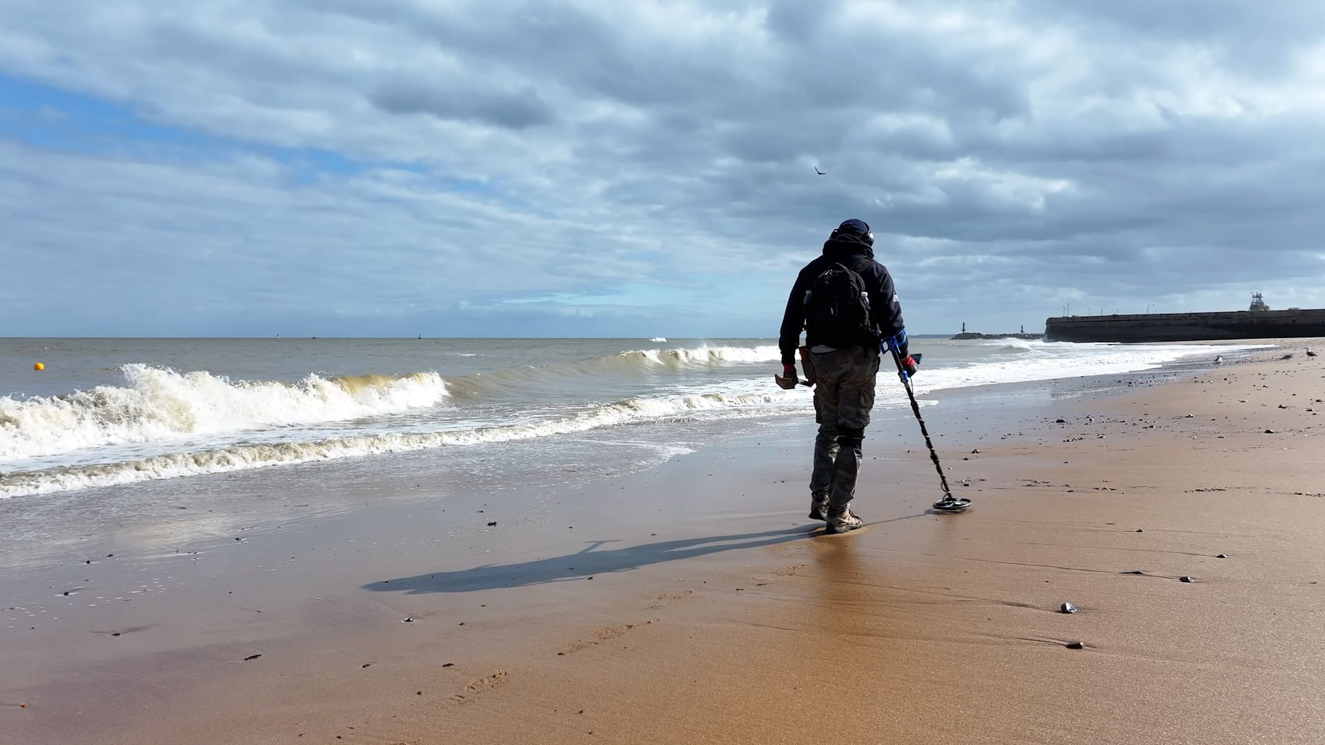 Types of Metal Detectors Explained: VLF, PI, and Multi-Frequency