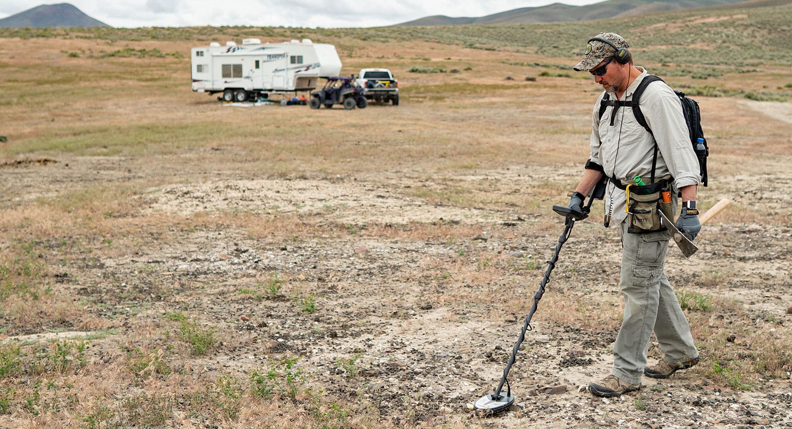 Prospector using a Goldmaster 24K in the field
