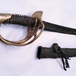 Espada de caballería de la Guerra Civil de los Estados Unidos, encontrada en un arroyo por John G.