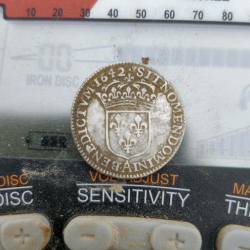 1642 silver Louis VIII 1/12-ECU coin, found by Olivier