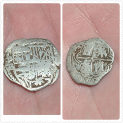 Eine Silbermünze aus dem Zeitraum zwischen dem Jahr 1586 und 1615, gefunden von Dwight R.