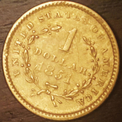 1 Dollar-Goldmünze aus dem Jahr 1851, gefunden von Steve M.
