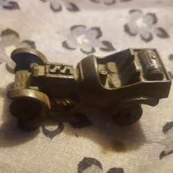 Voiture jouet Tootsie, trouvée par Matthew C.