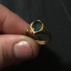 Bague en or de 21k avec une émeraude de 1930, trouvée par Andrew