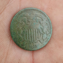 Zweicentstück aus dem Jahr 1865, gefunden von Shane L.
